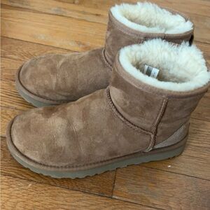 UGG Tan Ankle Boots with Cream Lining